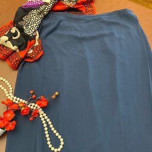 Lady Hazan - size 18w gray polyester skirt